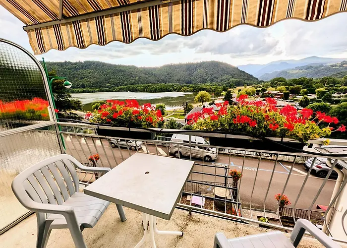 Logis Hôtel Restaurant Beau Site